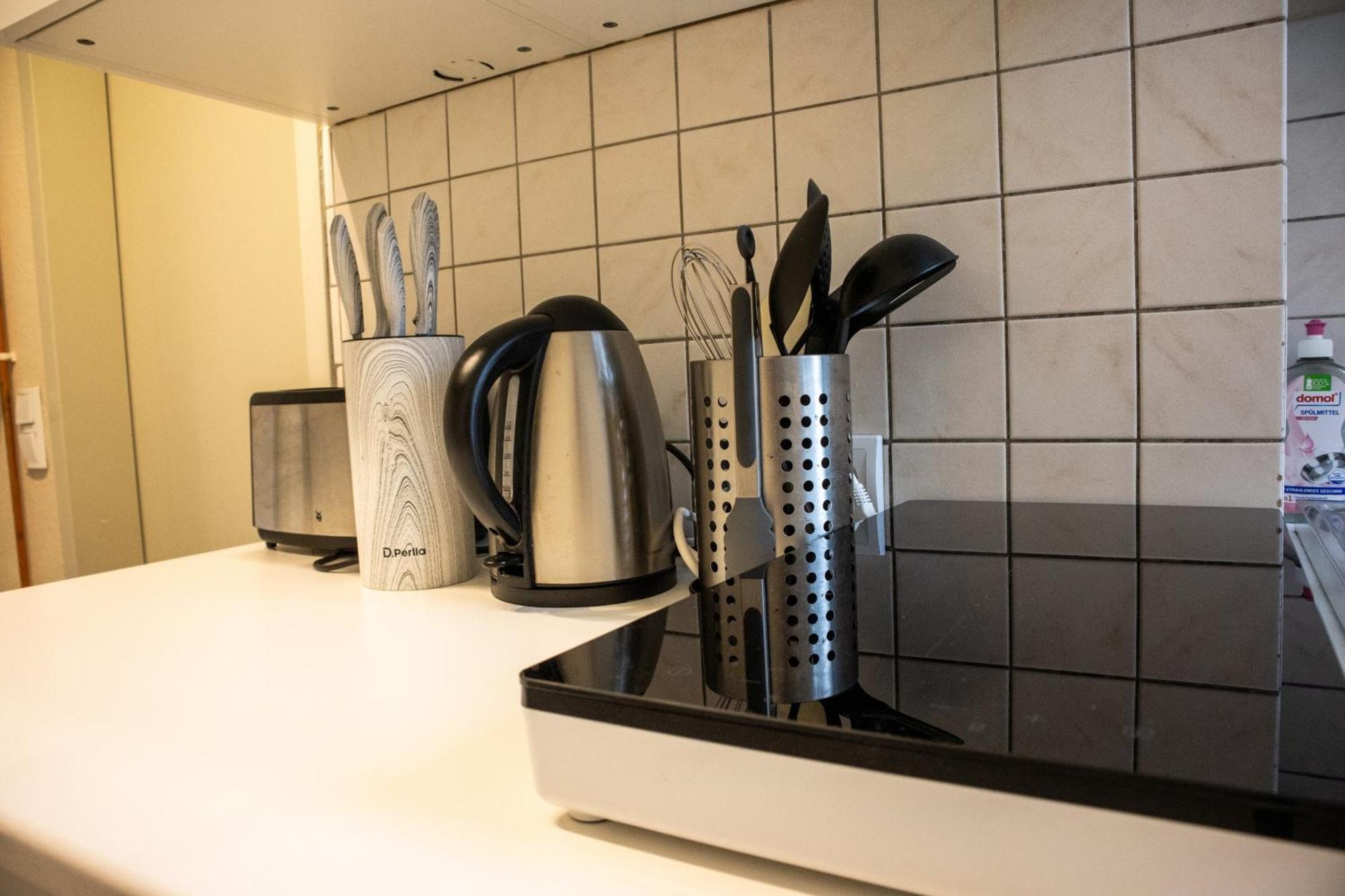 Schoene Wohnung Fuer 4 Gaeste An Der Eilenriede Mit Kostenlosen Parkplaetzen Hannover Ngoại thất bức ảnh